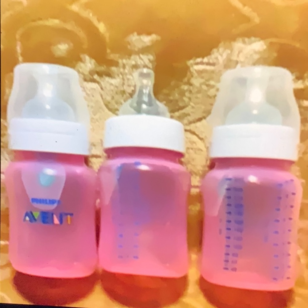 Avent Anti-Colic Bottles (4) 9 oz Stage 2 Pink New NO Box 1 NO Lid Cover